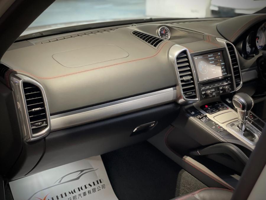 Cayenne GTS - Image 3