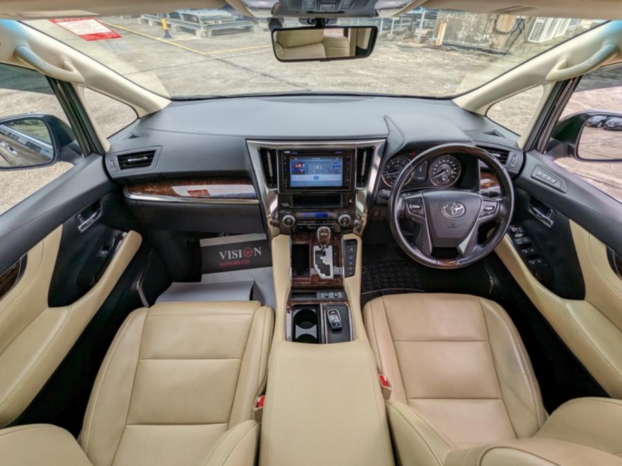 Alphard 3.5 - Image 9