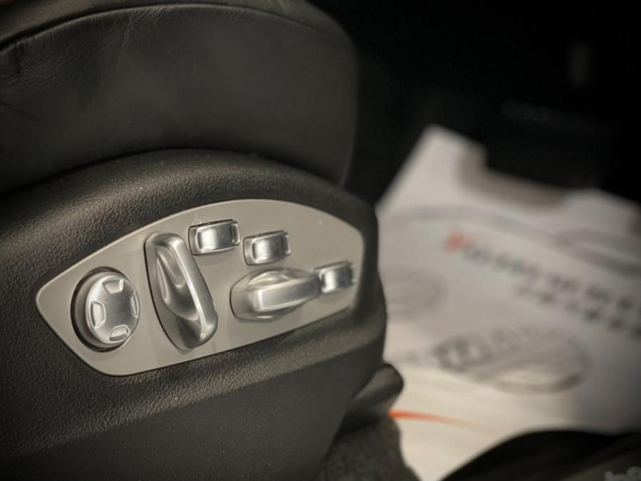 Macan Turbo - Image 13