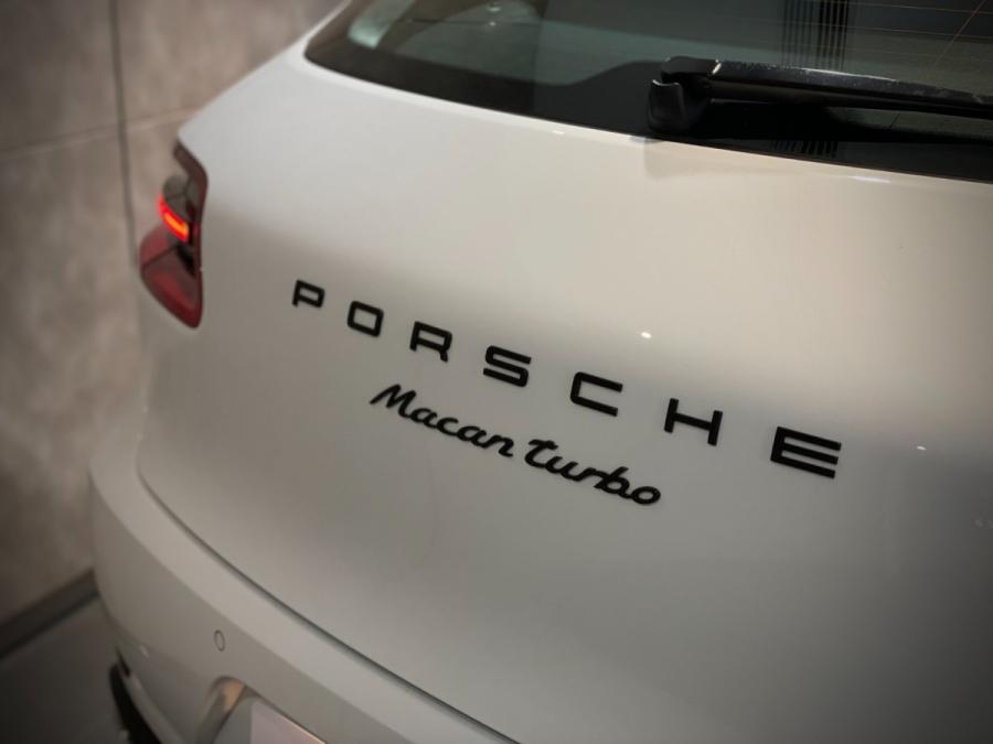 Macan Turbo - Image 4