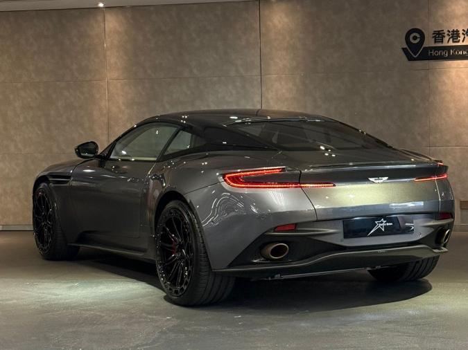 DB11 - Image 2