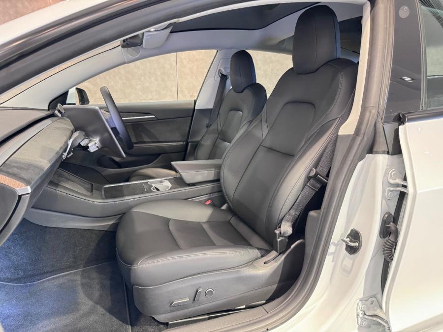Model 3 LR - Image 4