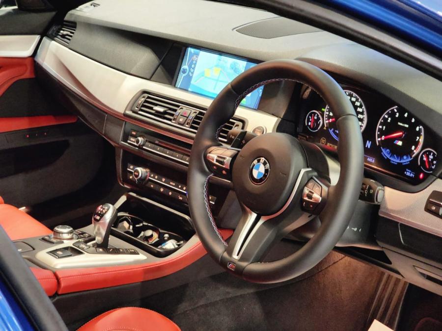 M5 Saloon - Image 5