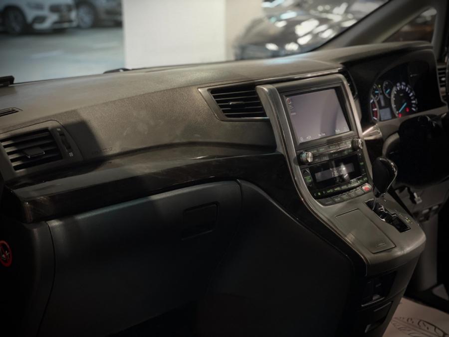 Alphard 2.4 - Image 5