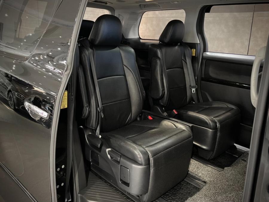 Alphard 2.4 - Image 6