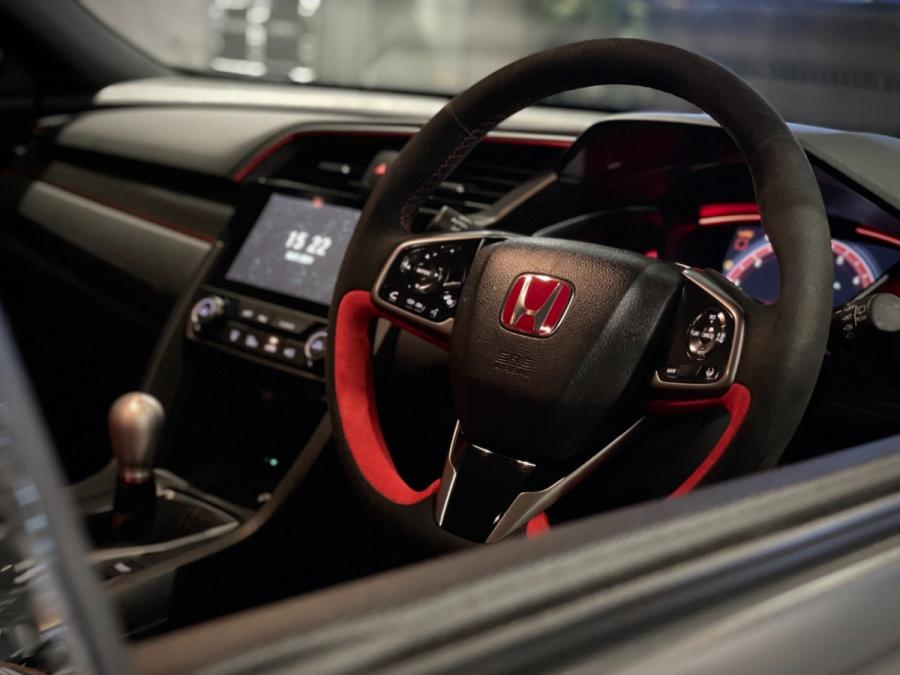 Civic Type R  FK8 - Image 6