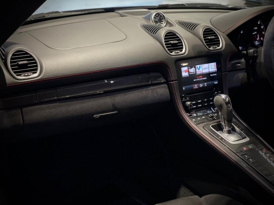 718 CAYMAN GTS - Image 10