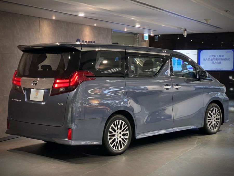 Alphard 3.5 - Image 2