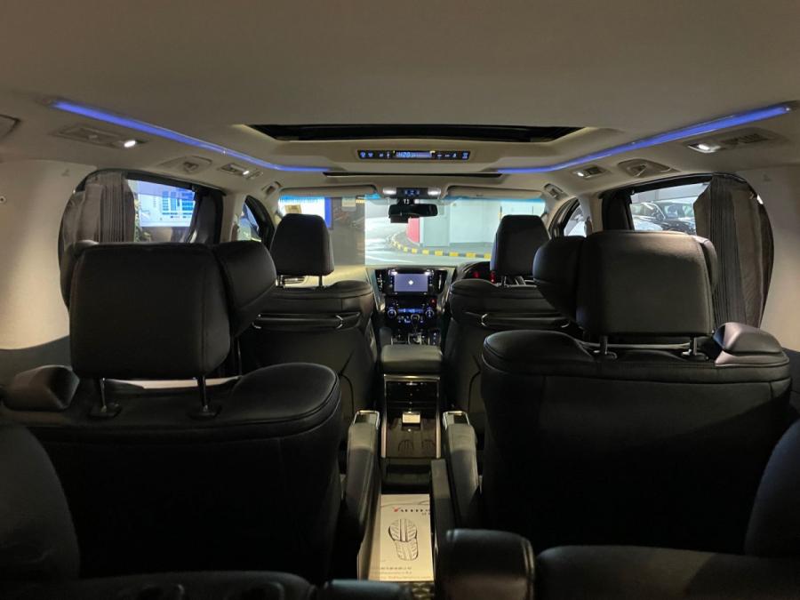 Alphard 3.5 - Image 10