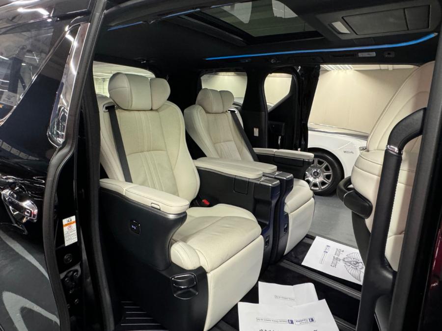 Vellfire 3.5 Exl Z TRD - Image 6