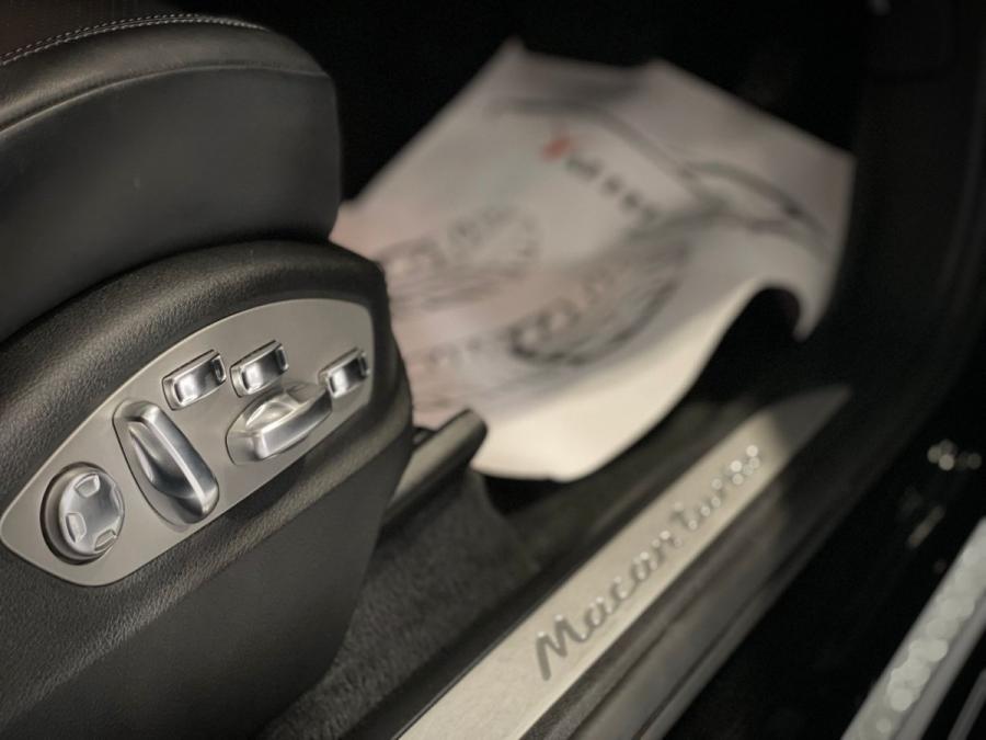 Macan Turbo - Image 10