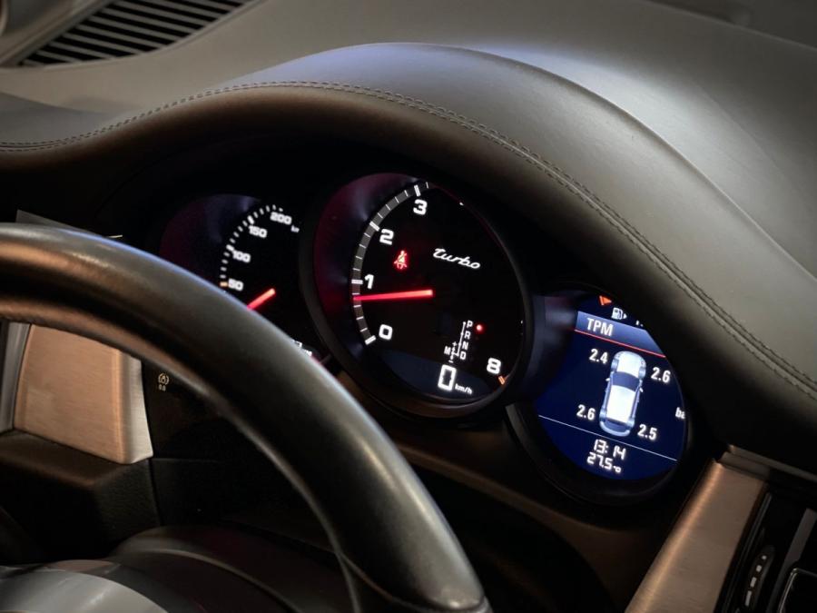 Macan Turbo - Image 7