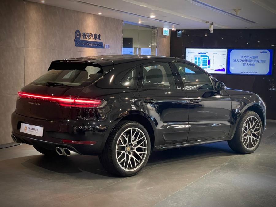 Macan Turbo - Image 2