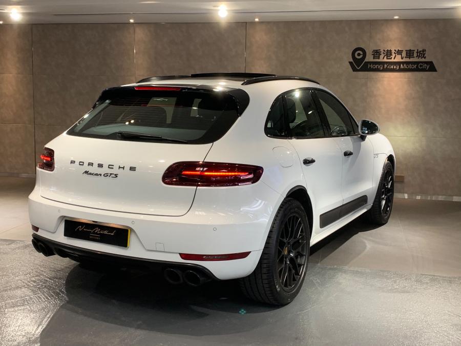 Macan GTS - Image 2