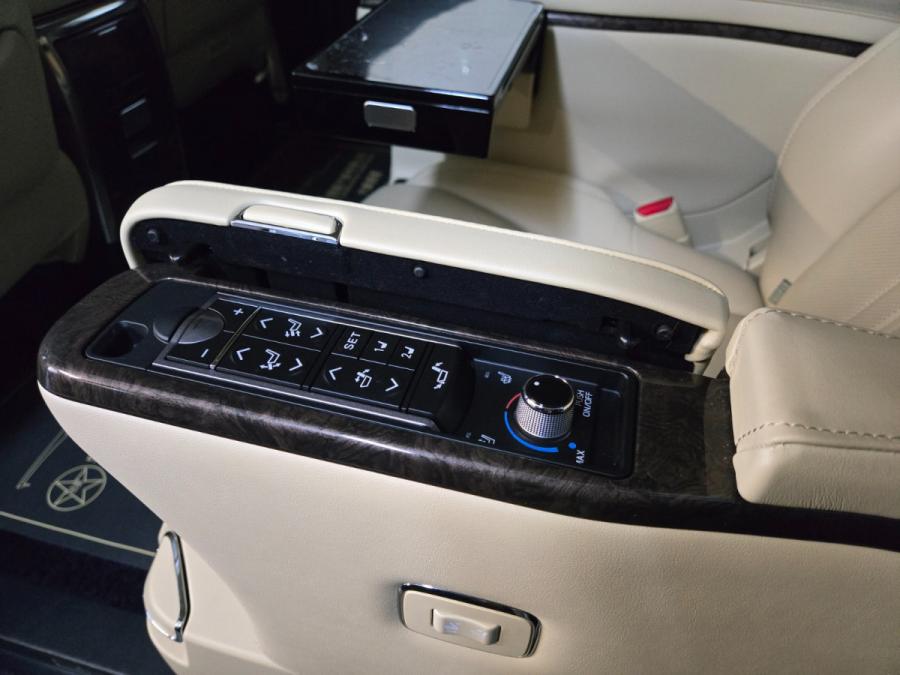 ALPHARD  EX. LOUNGE - Image 10