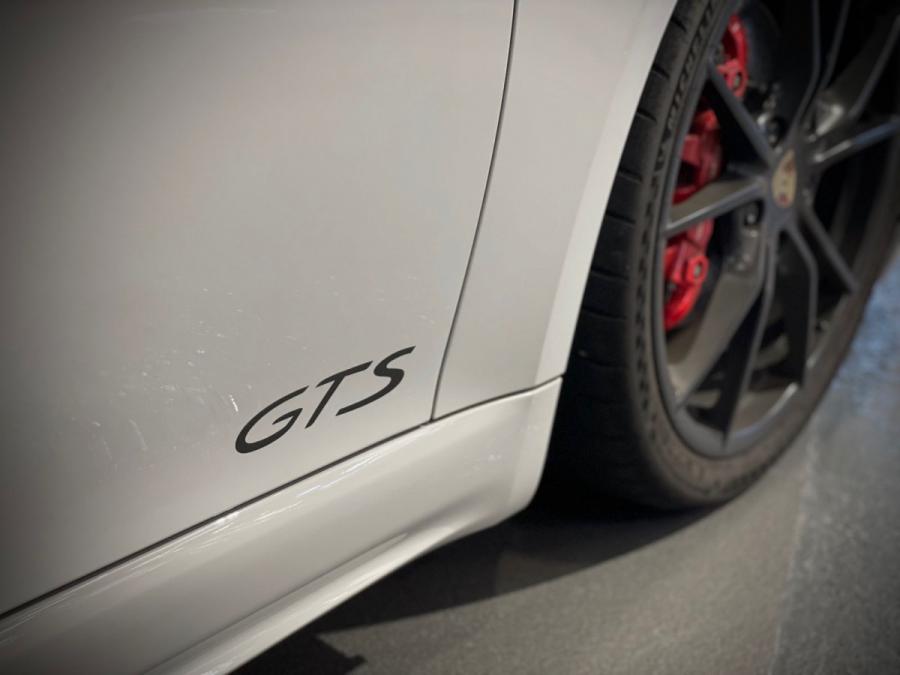 718 CAYMAN GTS - Image 10