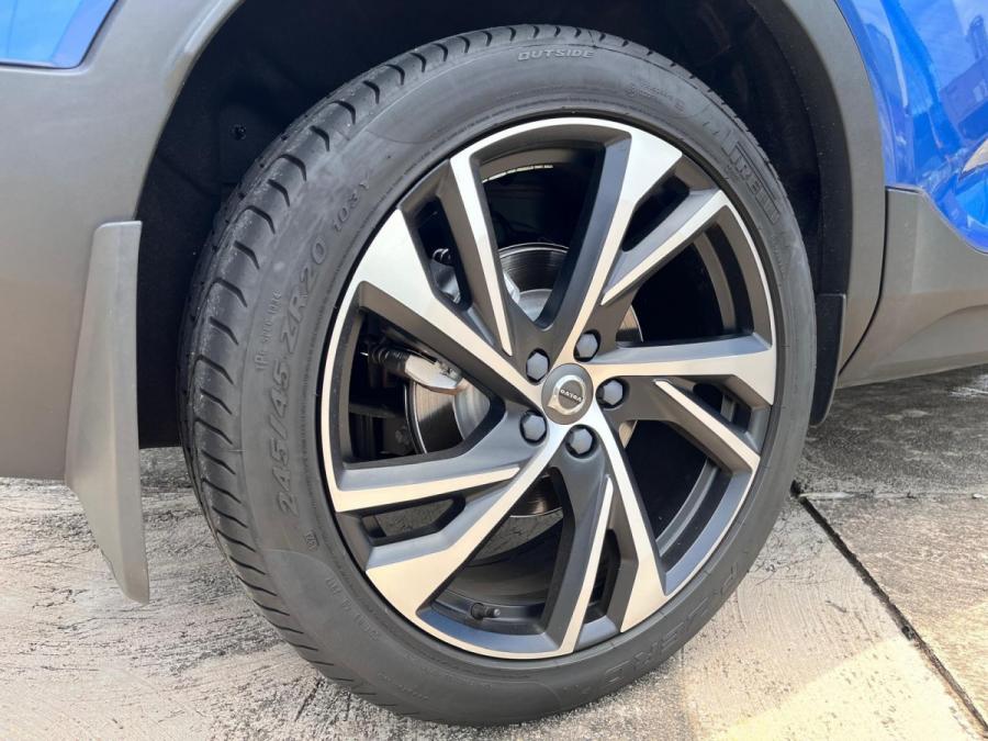 XC40 T5 R-Design Plus - Image 8