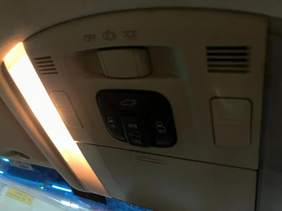 Alphard 3.5 - Image 4