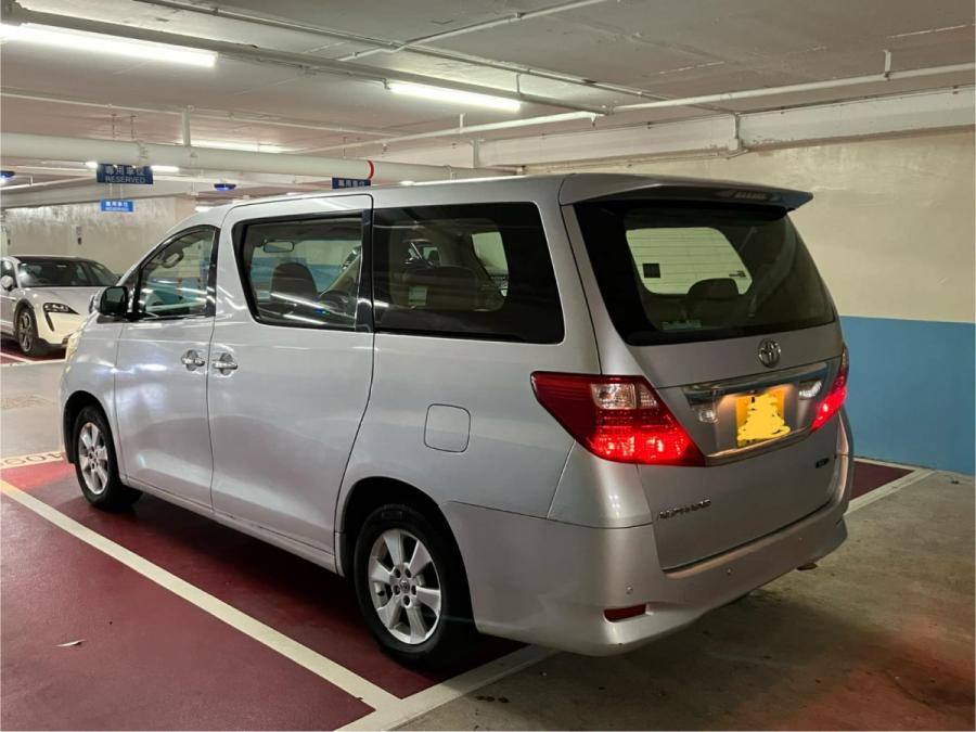 Alphard 3.5 - Image 2