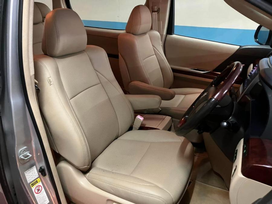 Alphard 3.5 - Image 3