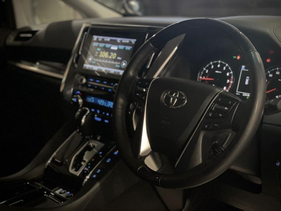 Alphard 2.5 SC Facelift - Image 5