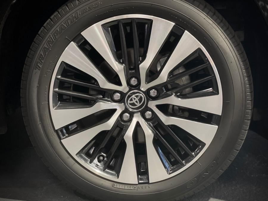 Alphard 2.5 SC Facelift - Image 4