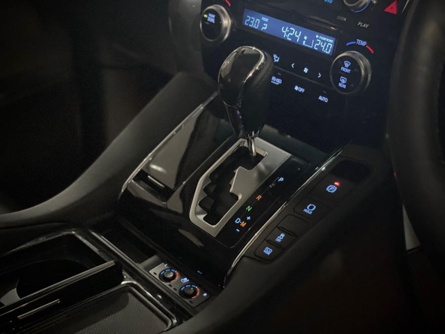 Alphard 2.5 SC Facelift - Image 9