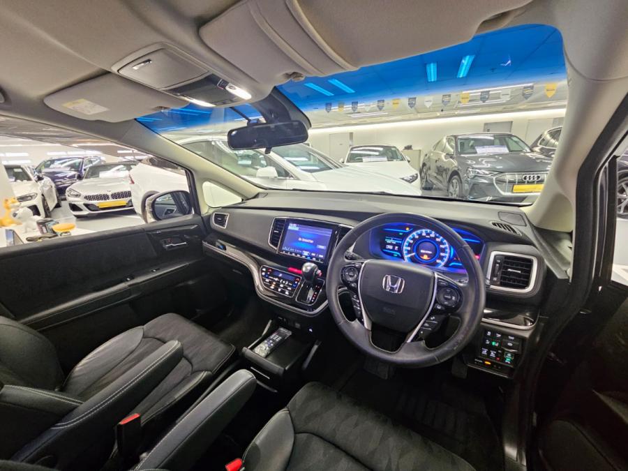 Odyssey Hybrid 2.0 Facelift EX - Image 2