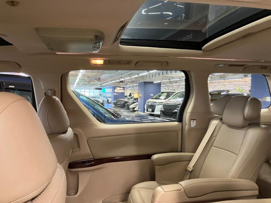 Alphard 3.5 - Image 10