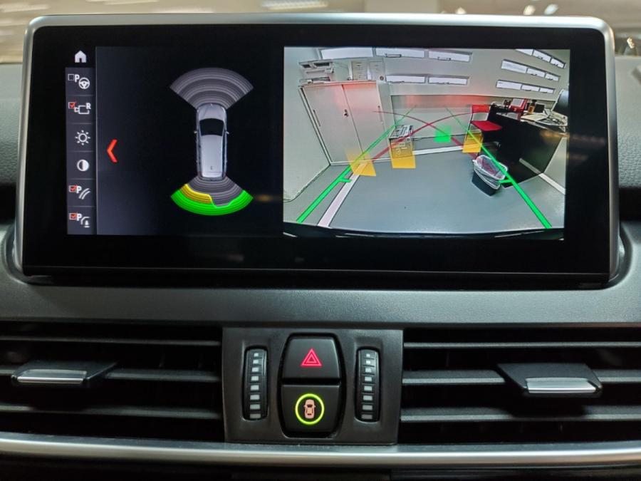 218iA Gran Tourer - Image 7