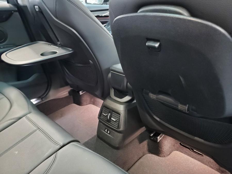 218iA Gran Tourer - Image 8