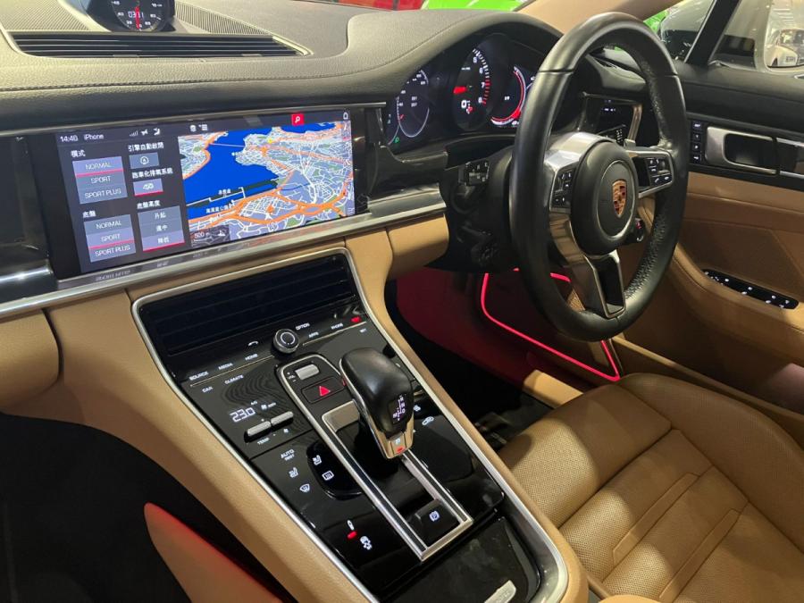 Panamera - Image 10