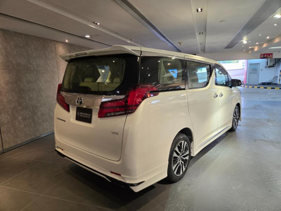 ALPHARD 3.5 - Image 4