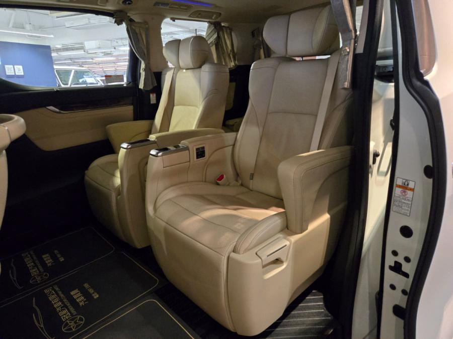 ALPHARD 3.5 - Image 9