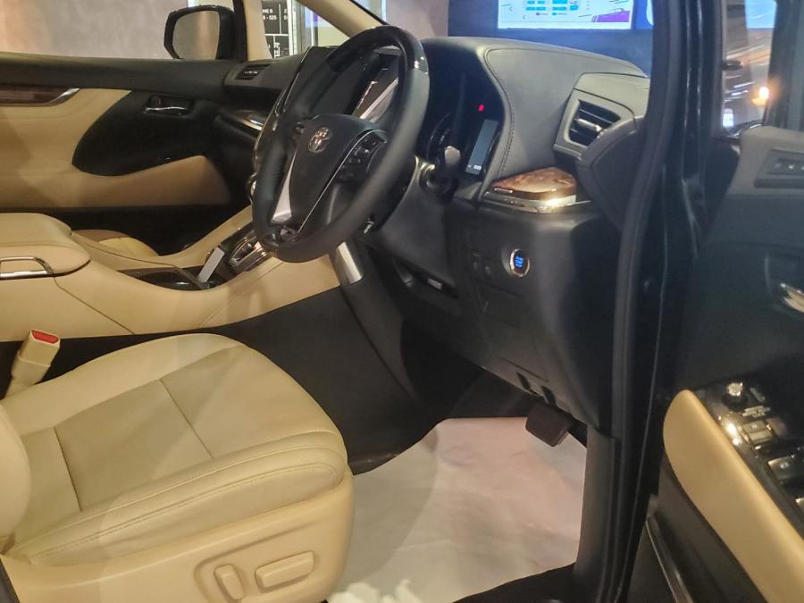 ALPHARD 3.5 - Image 6