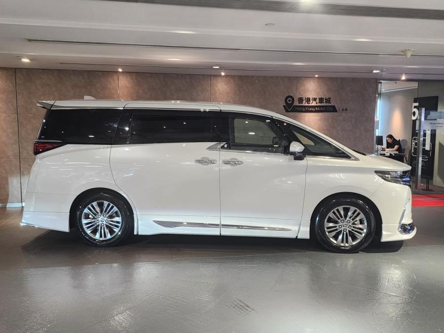 ALPHARD 2.5 - Image 9