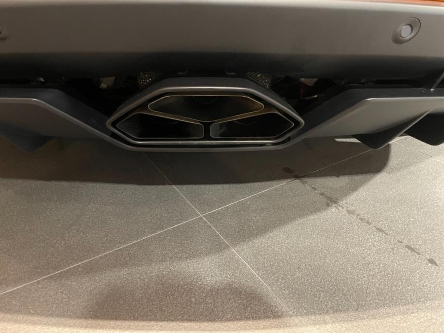 Aventador  S - Image 10