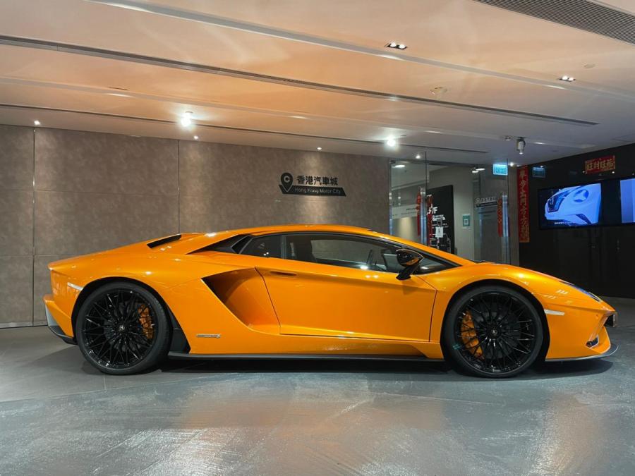 Aventador  S - Image 2