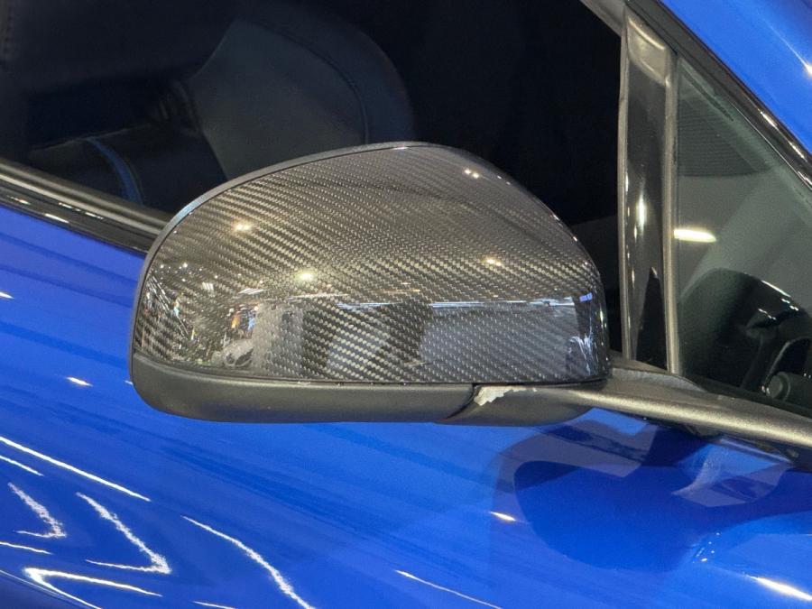 Vantage S V12 - Image 3