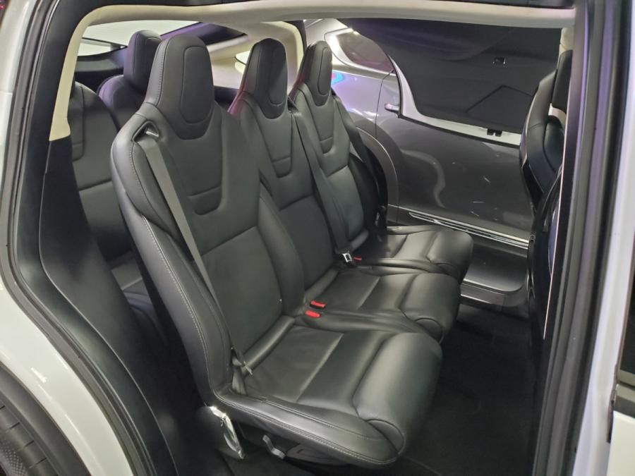 Model X 90D - Image 7