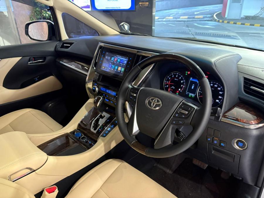 Alphard 3.5 Facelift - Image 4