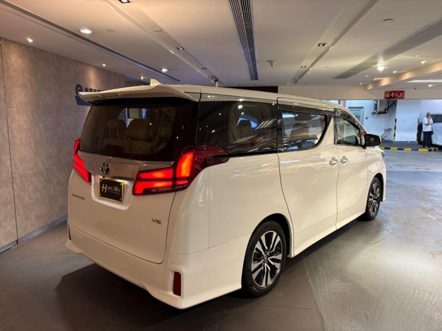 Alphard 3.5 Facelift - Image 2