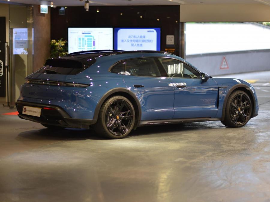 TAYCAN 4 CROSS TURISMO - Image 14