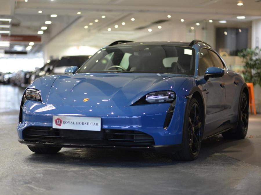 TAYCAN 4 CROSS TURISMO - Image 2