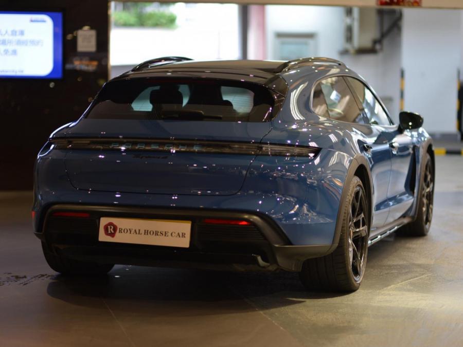 TAYCAN 4 CROSS TURISMO - Image 25