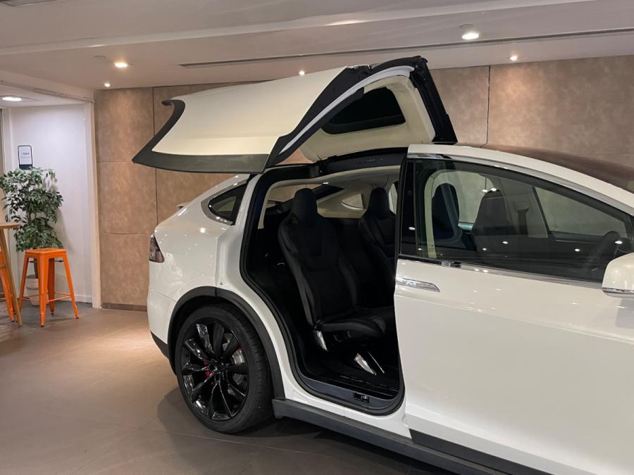 Model X 90D - Image 6