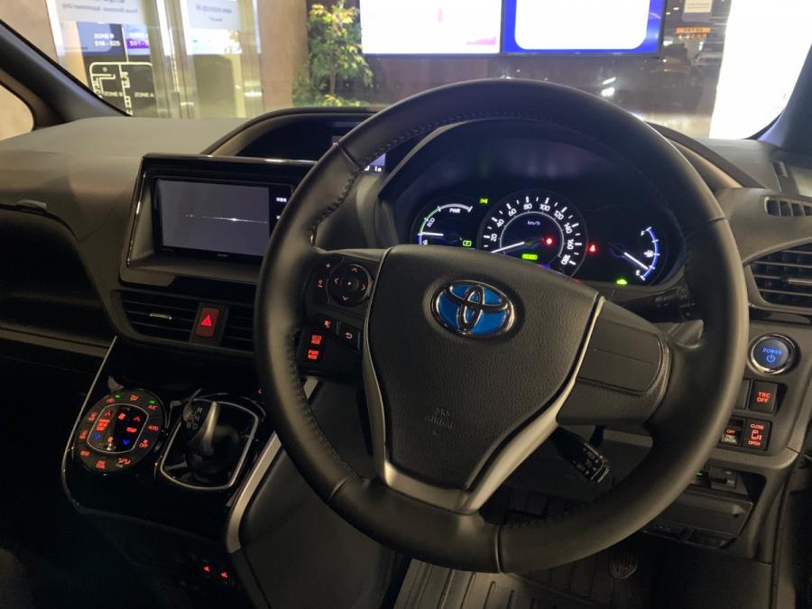 VOXY HYBRID ZS - Image 5