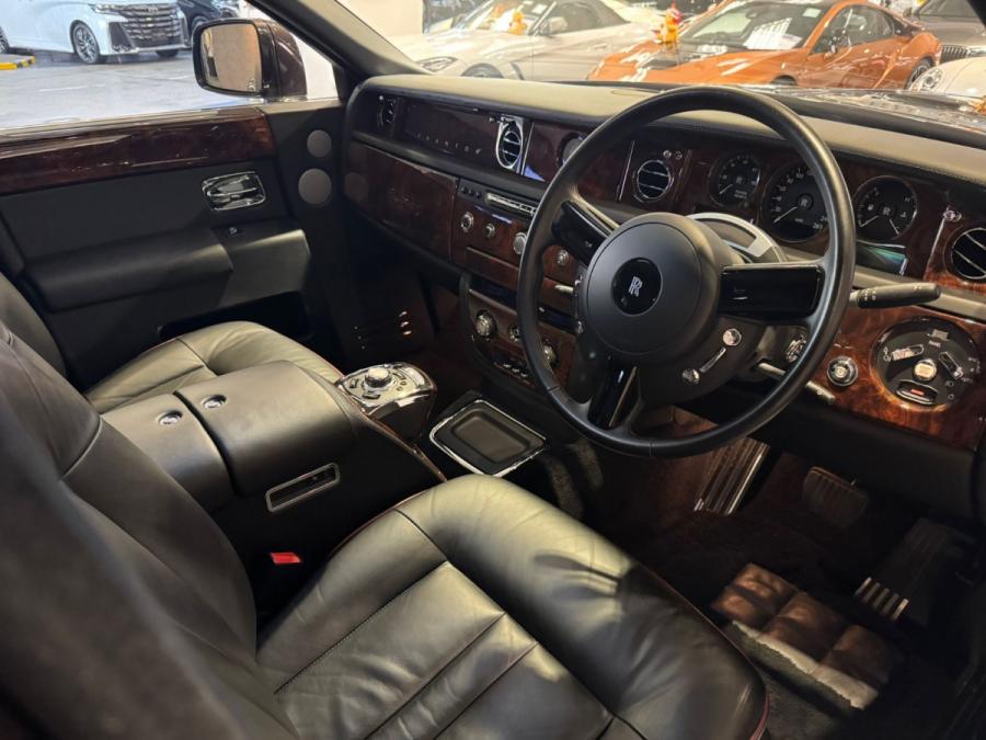 PHANTOM EWB 4 SEATER - Image 2