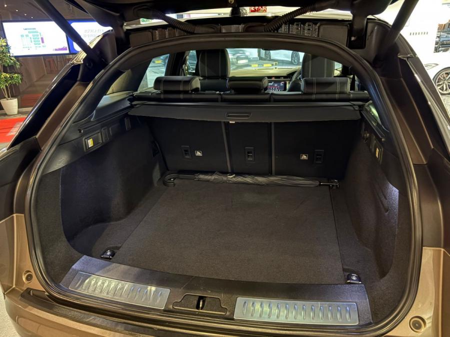 Velar R-Dynamic P250 - Image 8