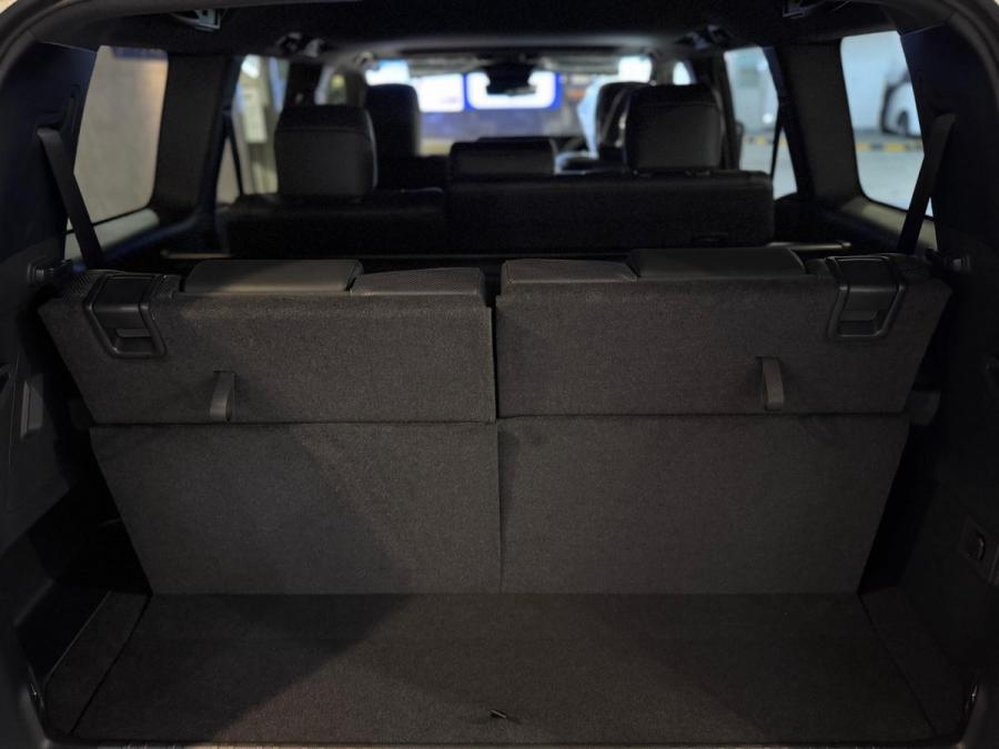 LAND CRUISER 250VX - Image 5
